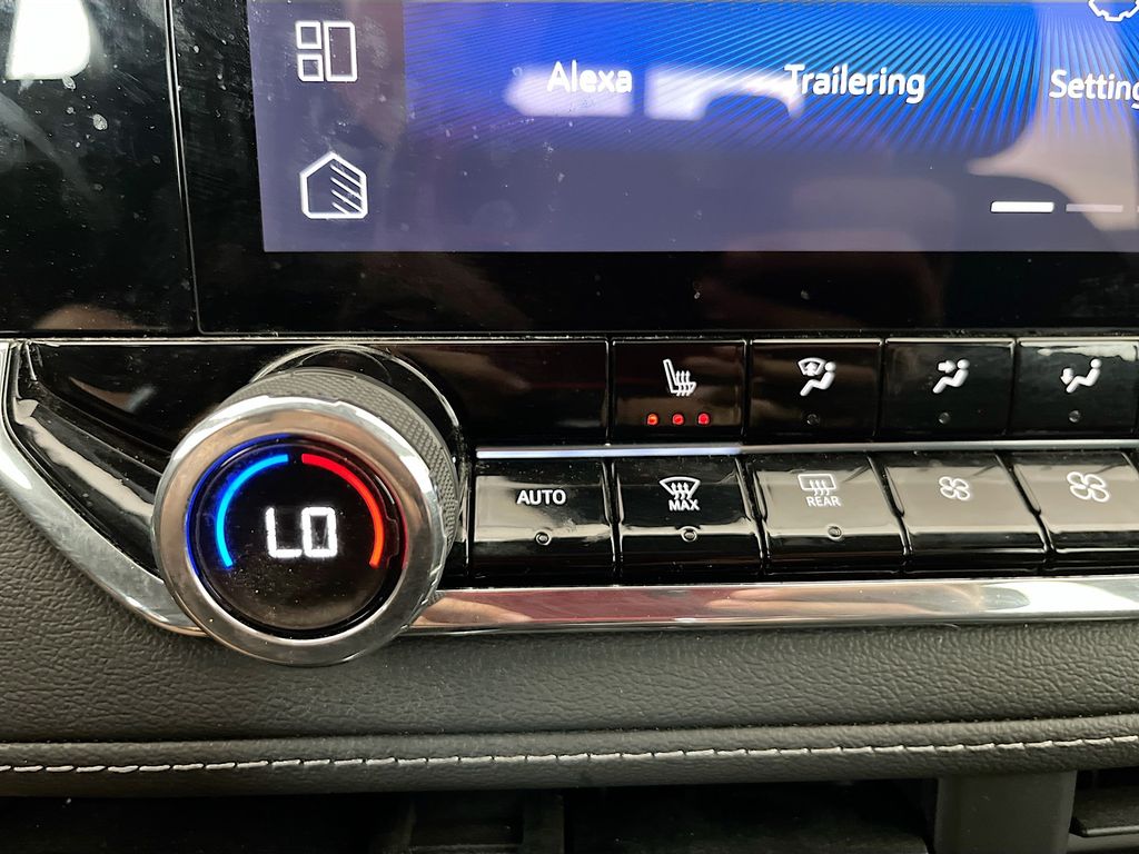 Used 2025 White Chevrolet LT image 20