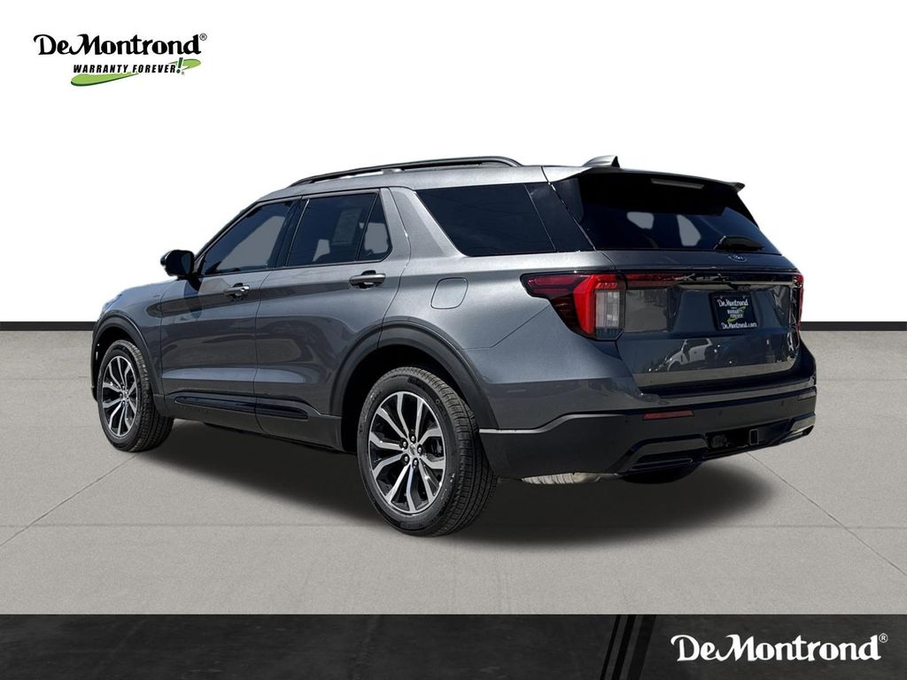 2026 Ford Explorer ST-Line - 6