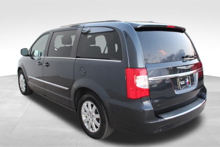 Used Car 2013 Chrysler Town & Country  Sports Van Touring Front Wheel Drive For Sale Under $10,000 In Georgetown, Texas