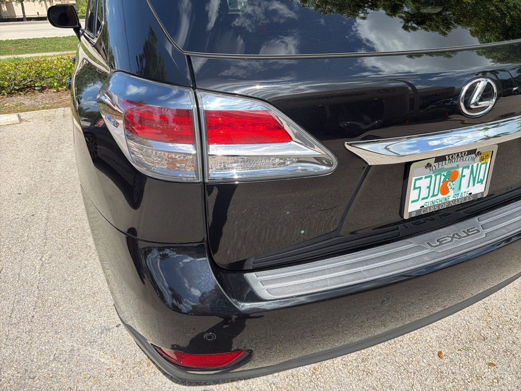 Used 2014 Black Lexus 350 image 17