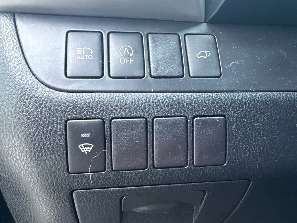 Used 2019 Black Toyota XLE image 15