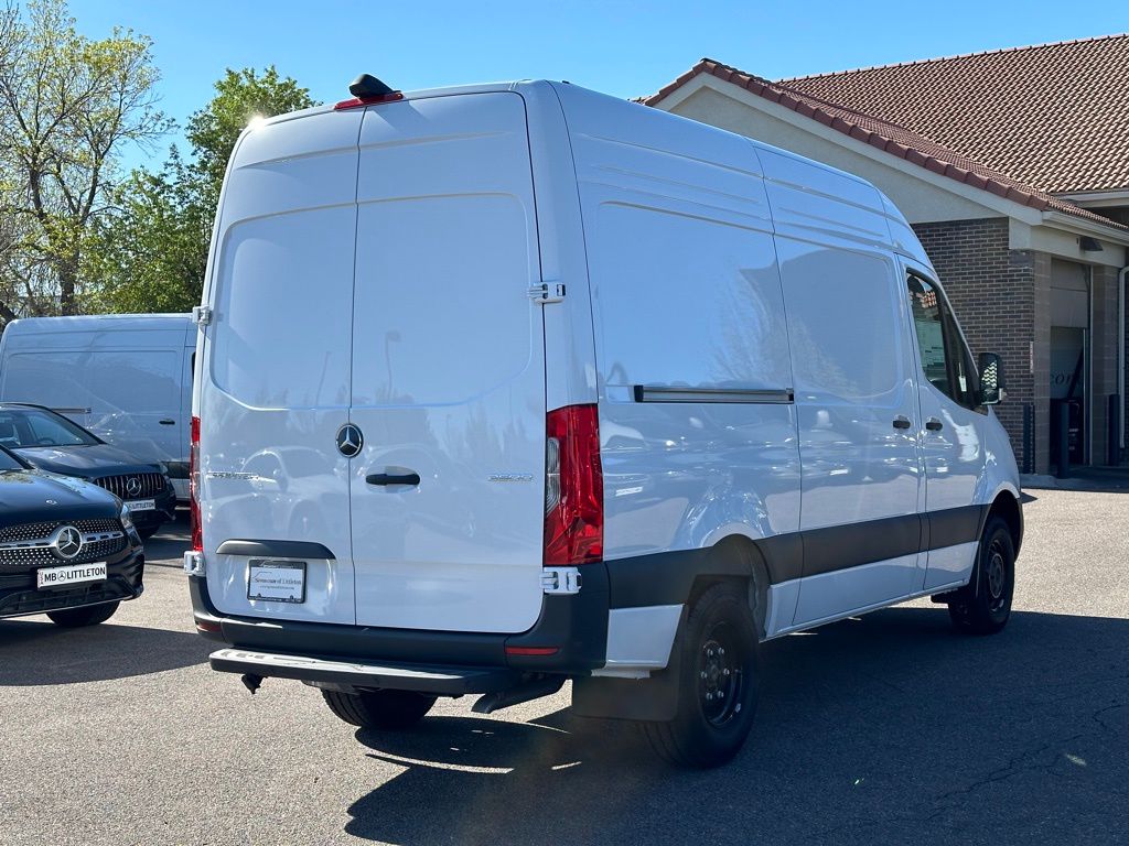 2024 Mercedes-Benz Sprinter 3500 Cargo 144 WB 5