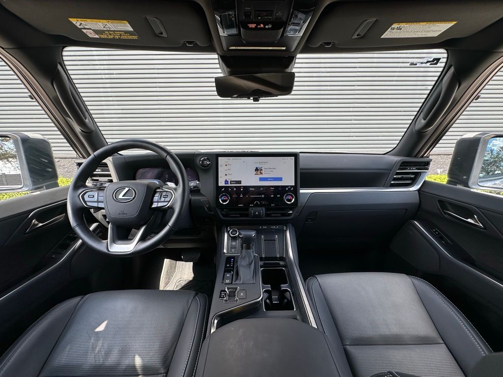 Thumbnail: 2025 Lexus GX - 6