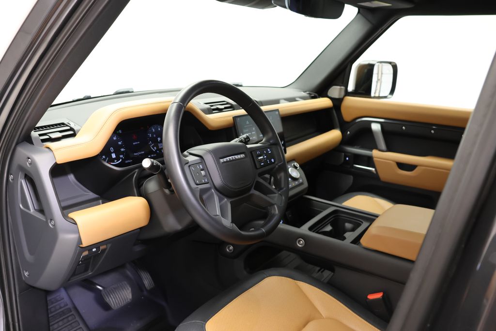 Thumbnail: 2024 Land Rover Defender - 29