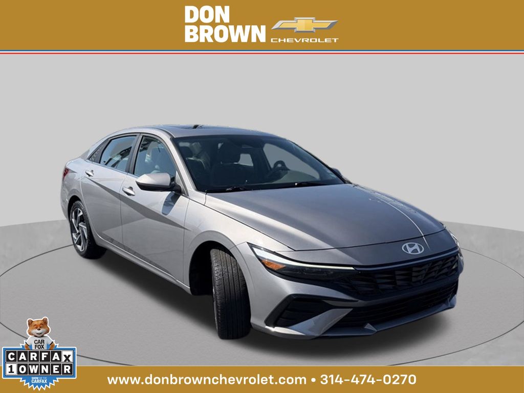 Fluid Metal 2025 Hyundai Elantra Sedan Front-Wheel Drive Continuously Variable Transmission