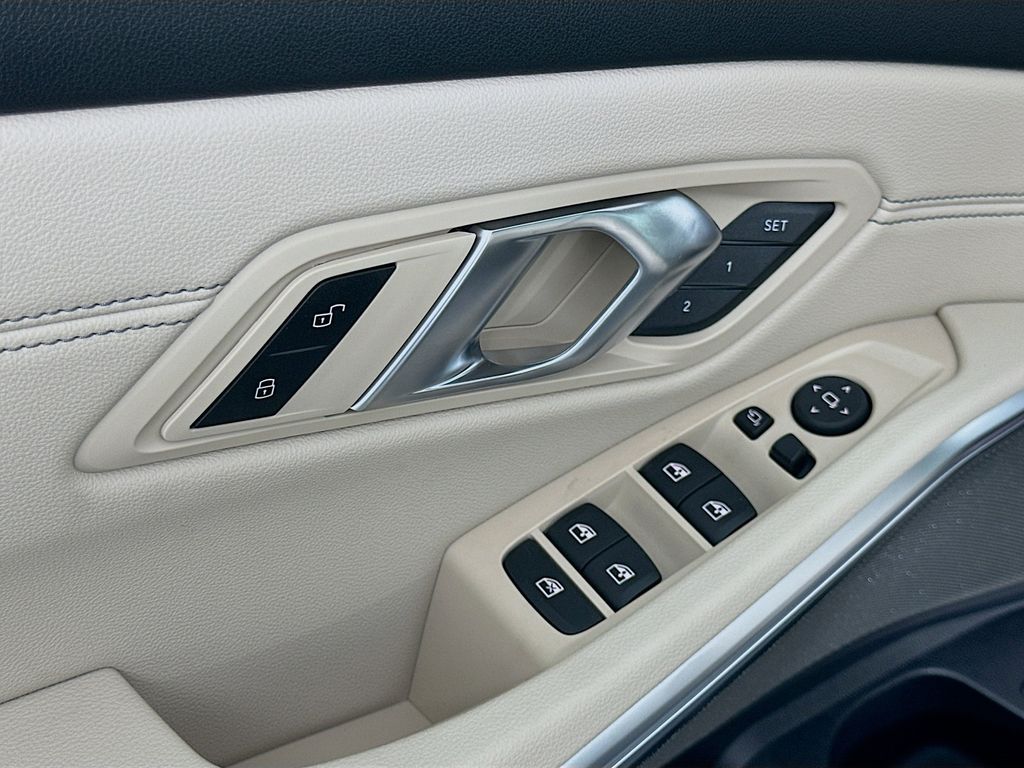 Thumbnail: 2026 BMW 3 Series - 20