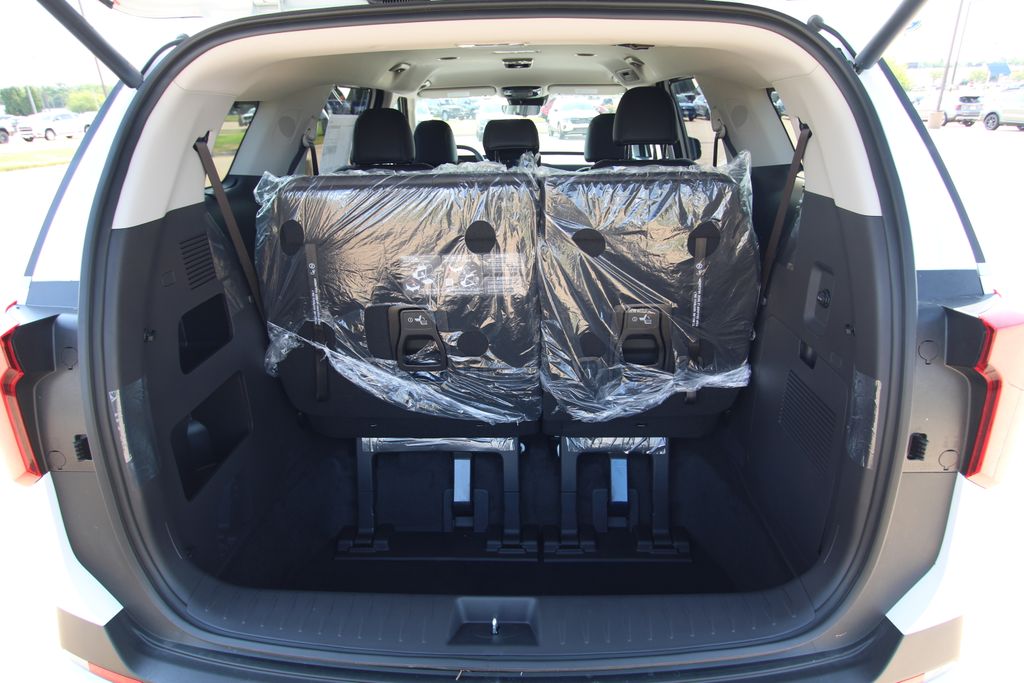 New 2027 Kia Carnival MPV Van