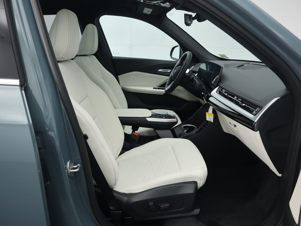 Thumbnail: 2026 BMW X1 - 21