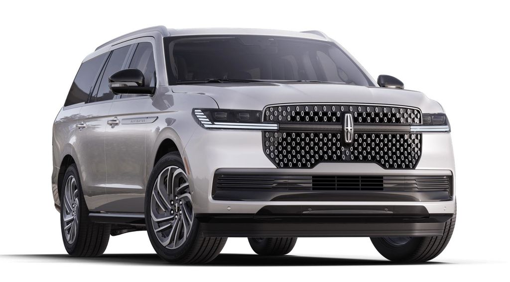Thumbnail: 2025 Lincoln Navigator - 4