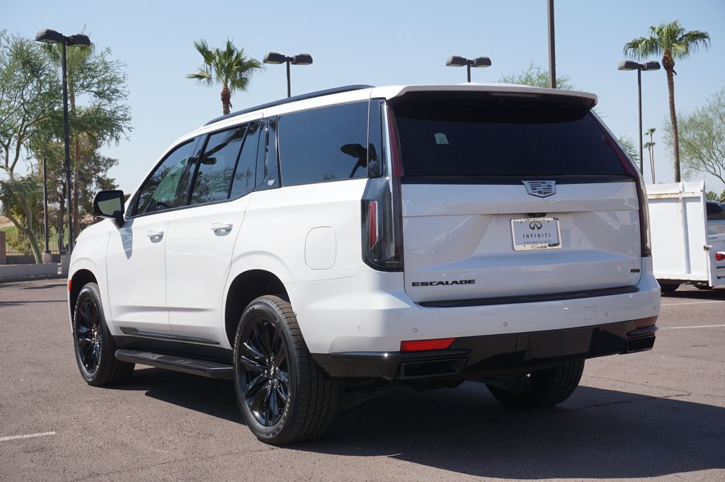 2021 Cadillac Escalade Sport 3