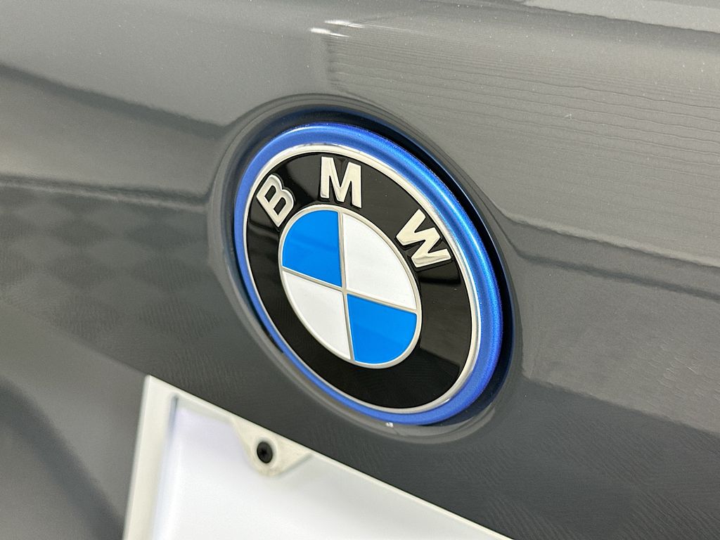 Thumbnail: 2026 BMW X5 - 22