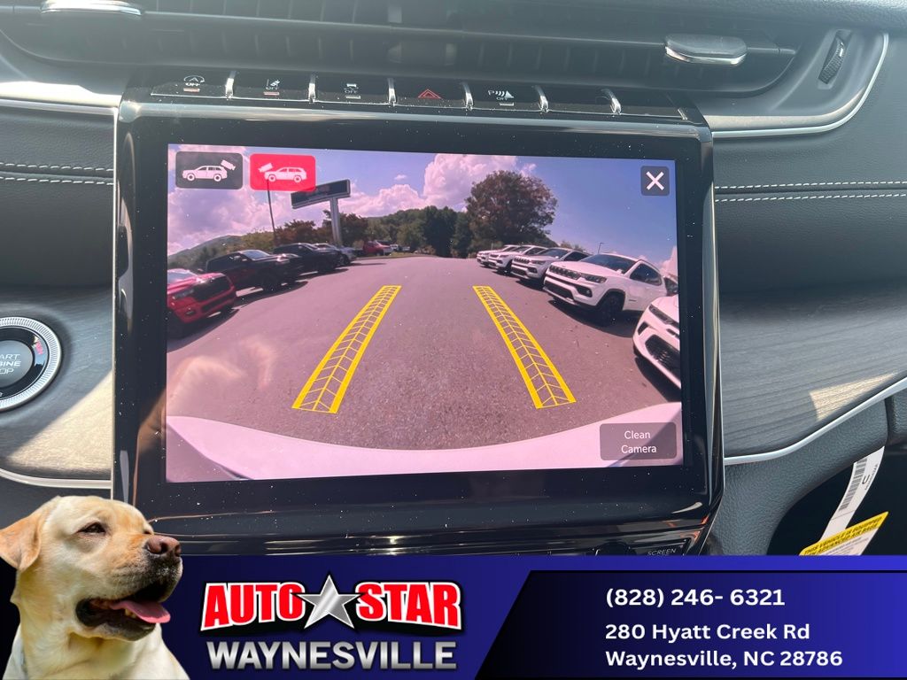 new 2025 Jeep Grand Cherokee car, priced at $47,990