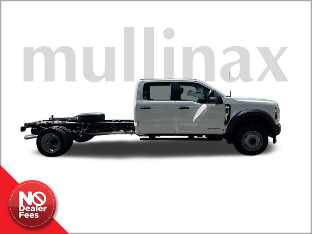 2025 Ford F-550 XL photo 3