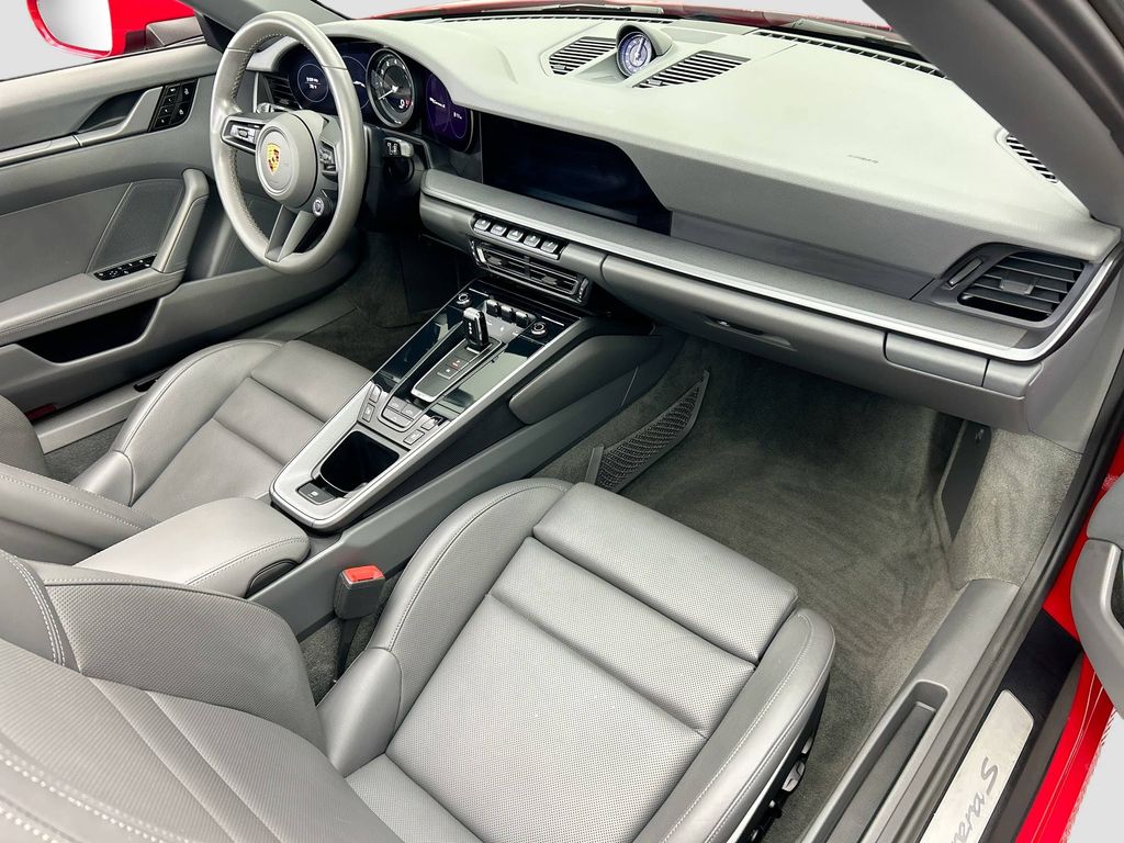 Thumbnail: 2021 Porsche 911 - 29