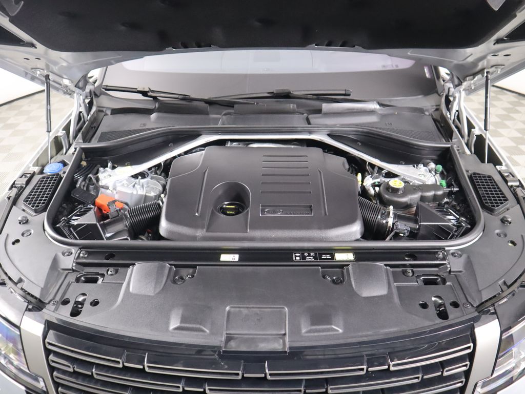 Thumbnail: 2023 Land Rover Range Rover - 30