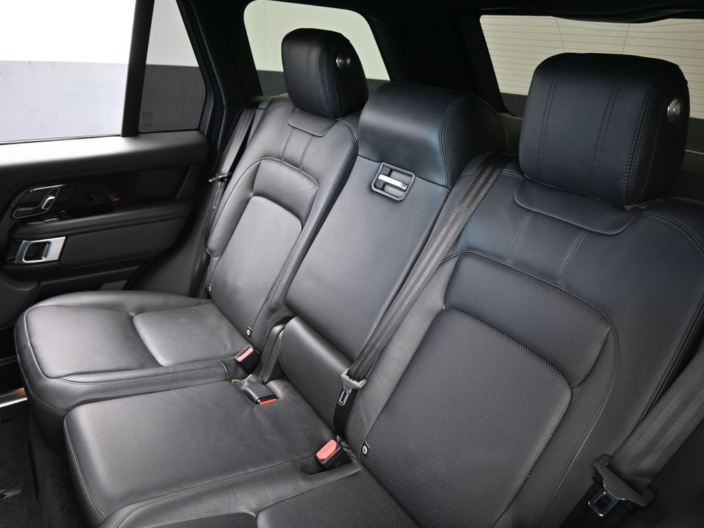 Used 2020 Black Land Rover HSE image 38