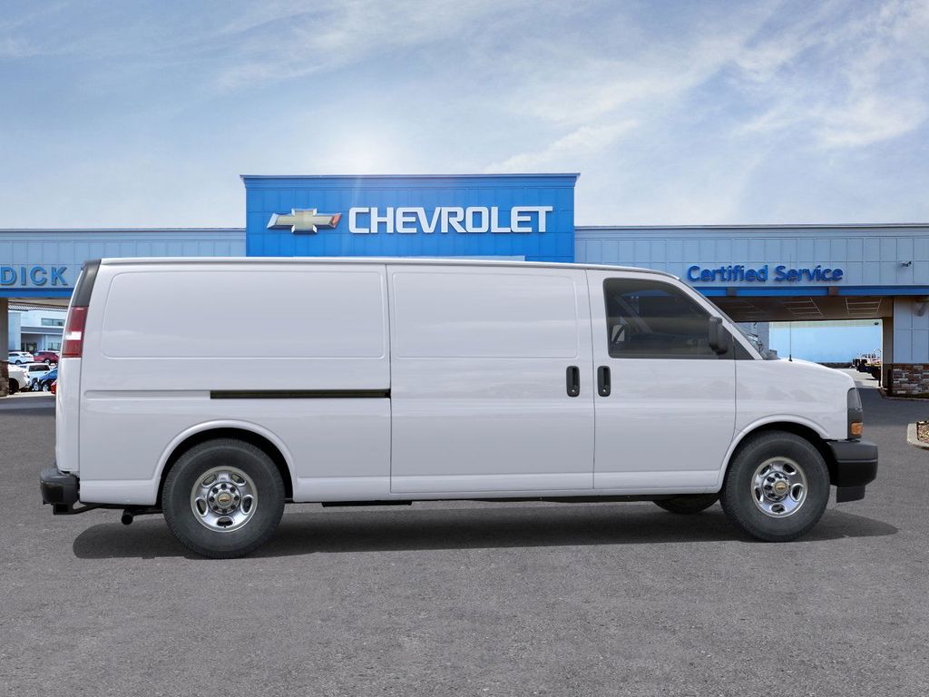2025 Chevrolet Express 3500 Work Van