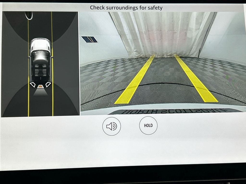 Thumbnail: 2025 Land Rover Range Rover Evoque - 15