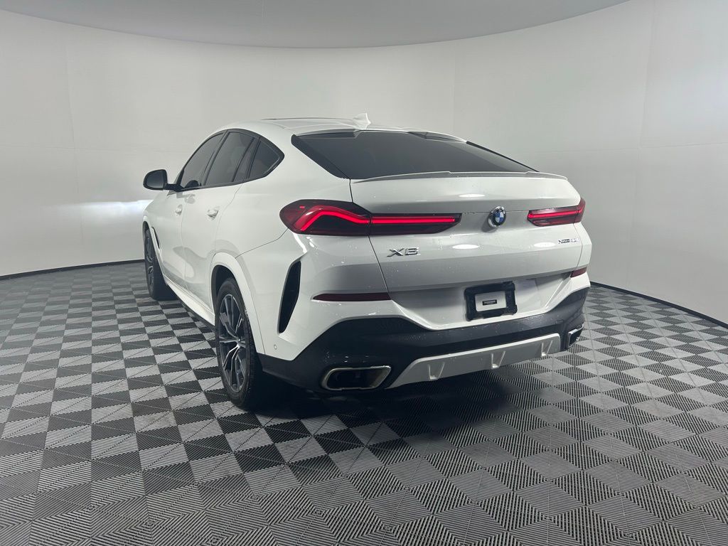 2021 BMW X6 xDrive40i 7