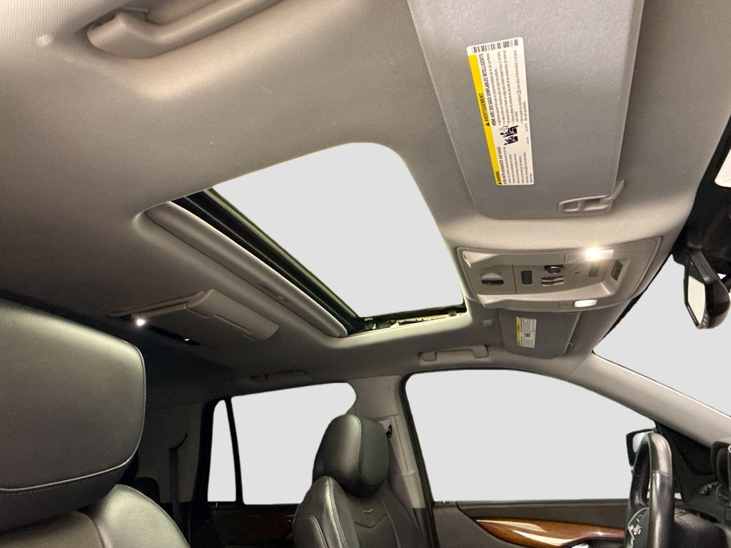 Thumbnail: 2016 Cadillac Escalade - 17