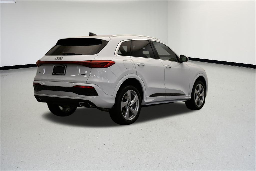 Thumbnail: 2025 Audi Q5 - 5