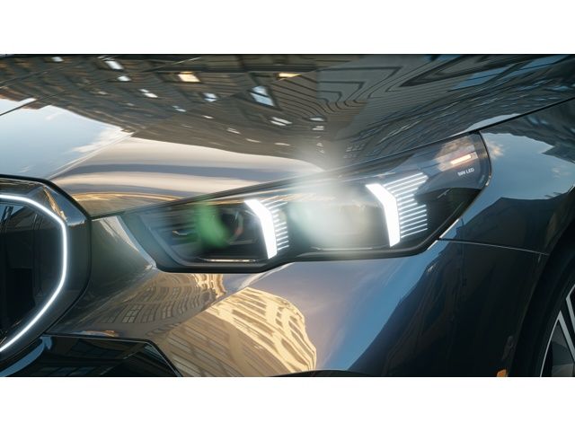 Thumbnail: 2026 BMW 5 Series - 6