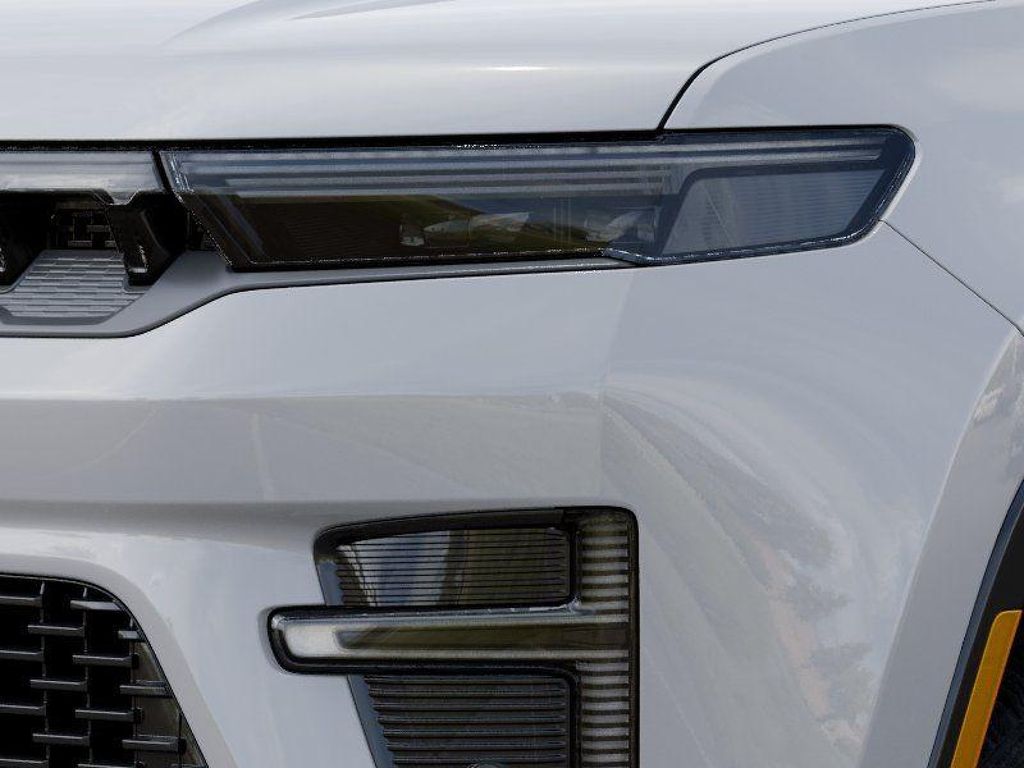 2026 Jeep Grand Wagoneer Limited White/off-white at South Hills CDJR