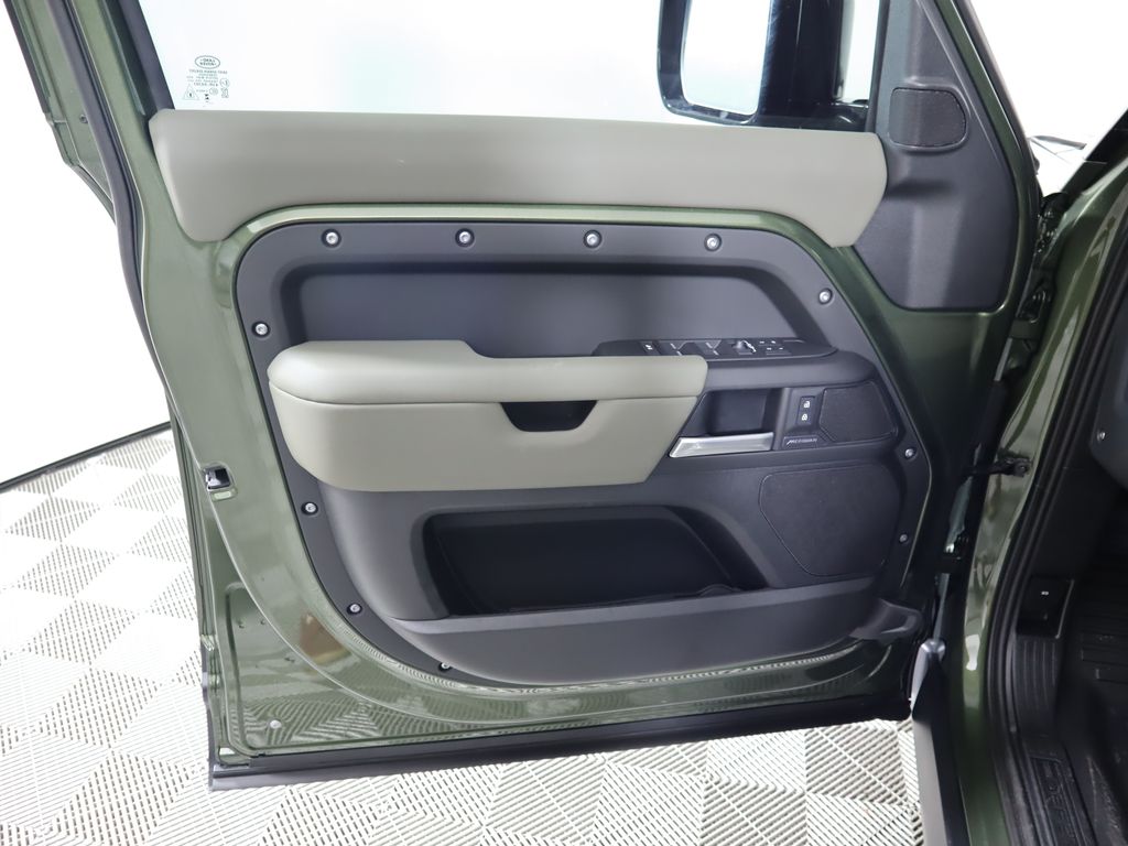 Thumbnail: 2026 Land Rover Defender - 25