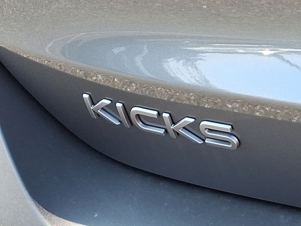 Thumbnail: 2025 Nissan Kicks - 11