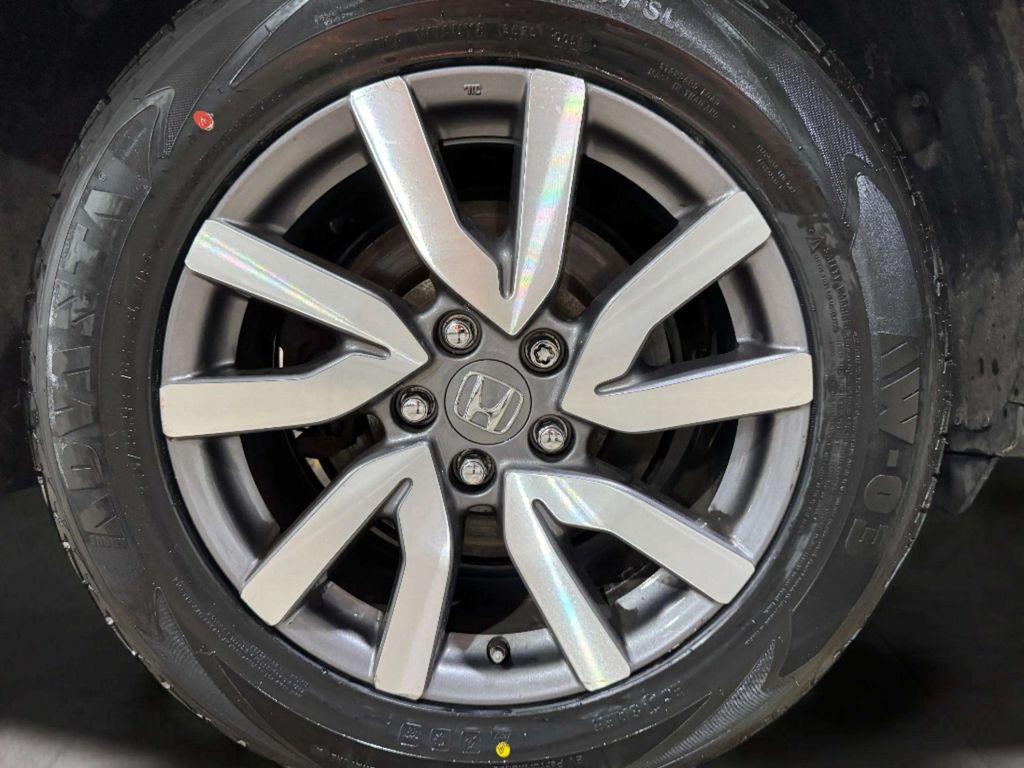 Certified Used 2019 Modern Steel Metallic Honda EX-L image 31
