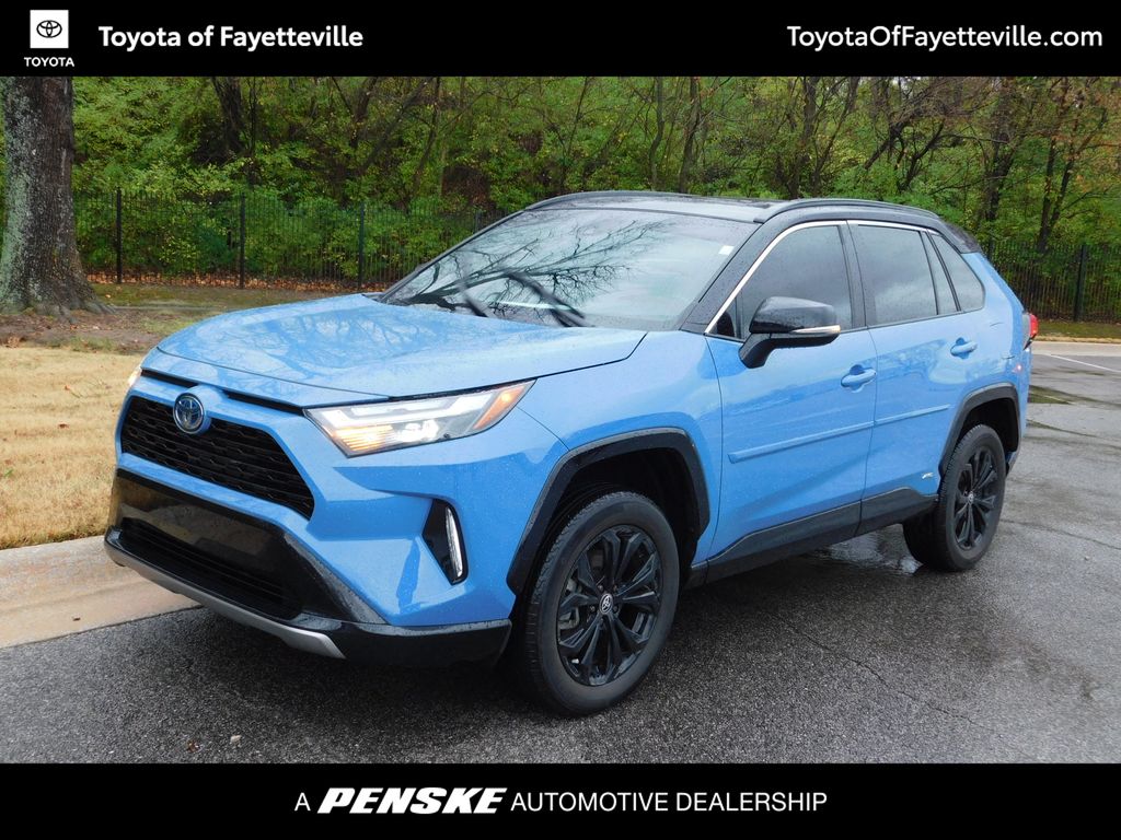 Thumbnail: 2022 Toyota RAV4 - 1