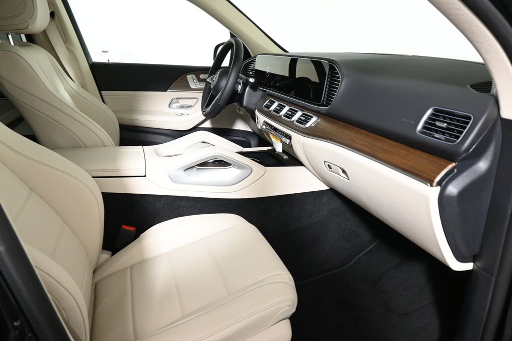 Thumbnail: 2026 Mercedes-Benz GLE - 21