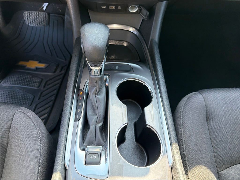 2022 Chevrolet Malibu FWD LT