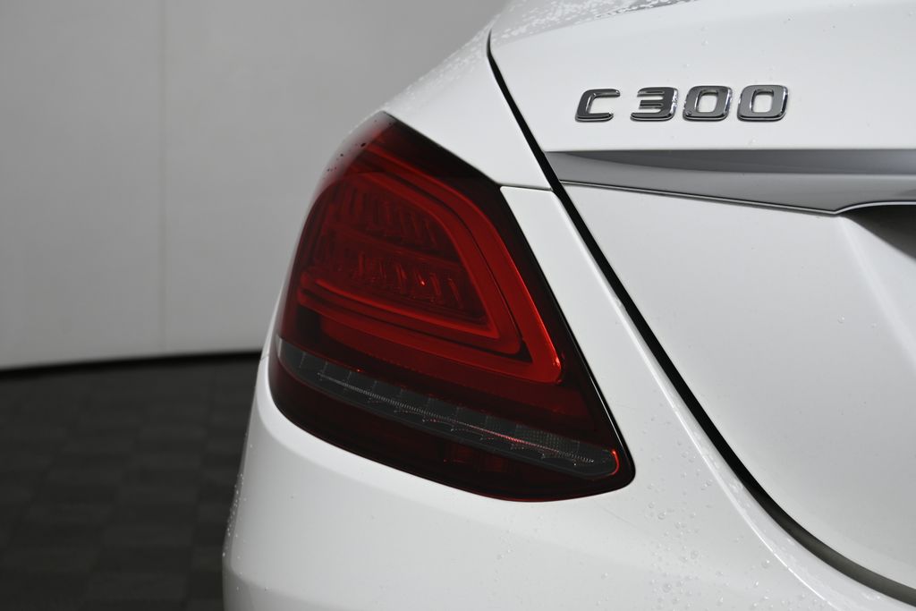 Thumbnail: 2020 Mercedes-Benz C-Class - 12