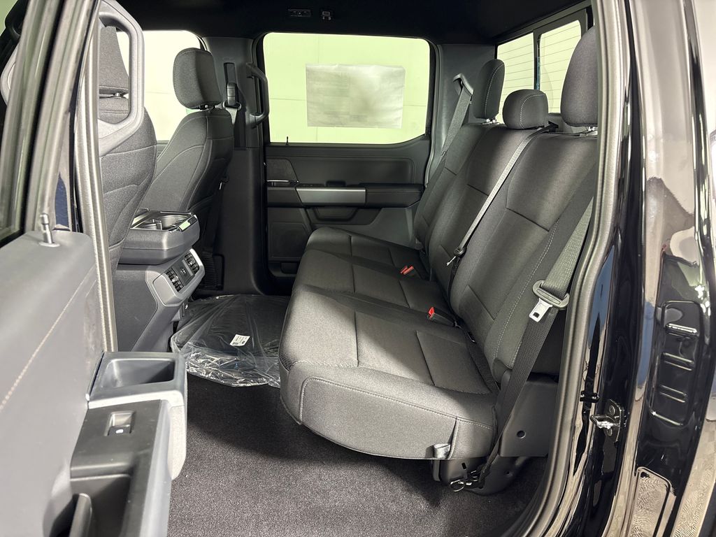 New 2026 Black Ford XLT image 32