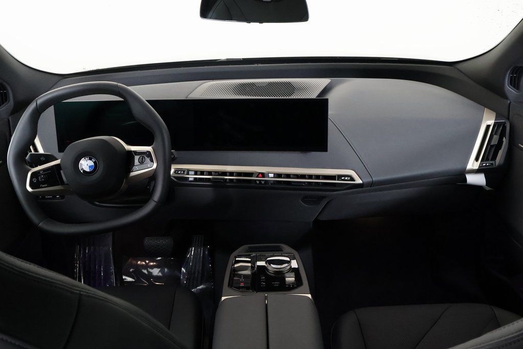 Thumbnail: 2026 BMW iX - 4