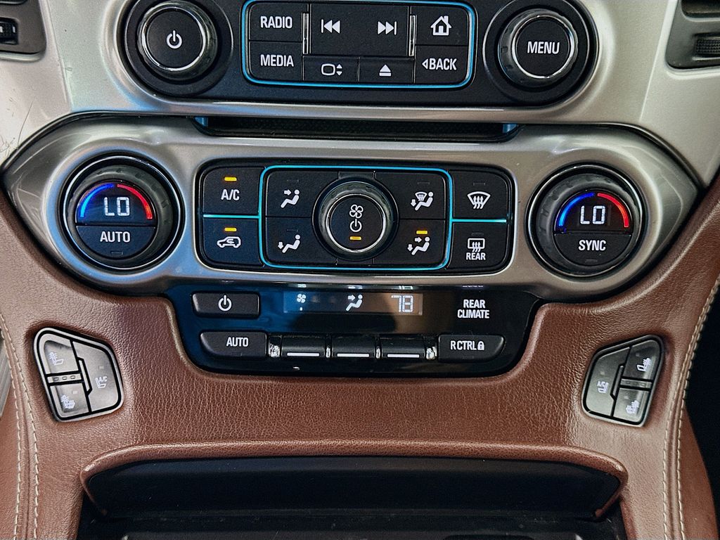 Thumbnail: 2015 Chevrolet Suburban - 16