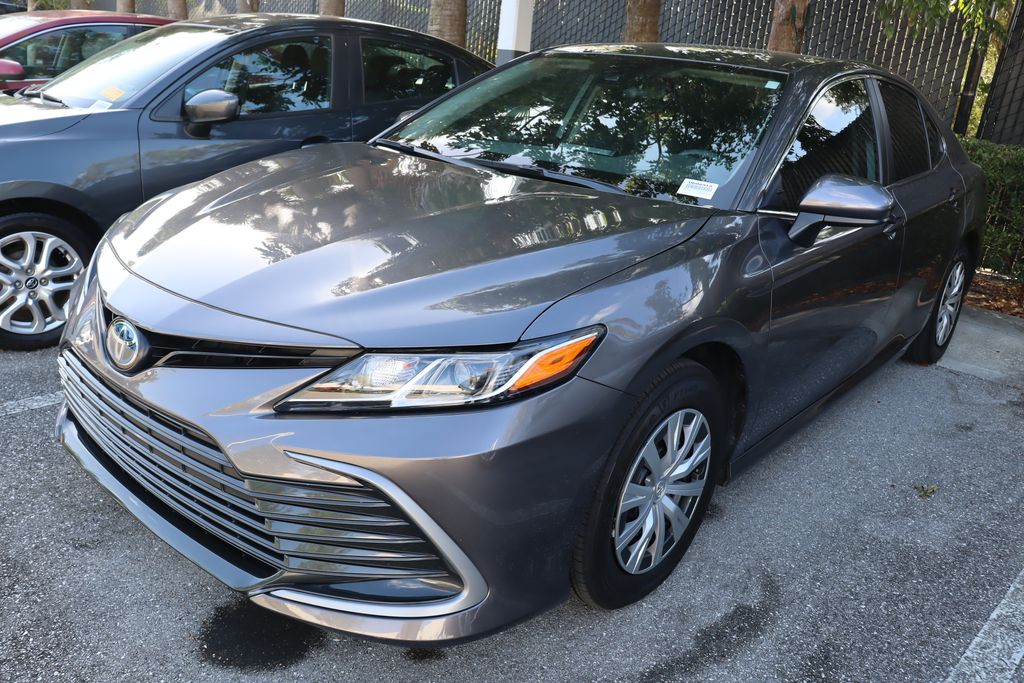 2023 Toyota Camry LE 2