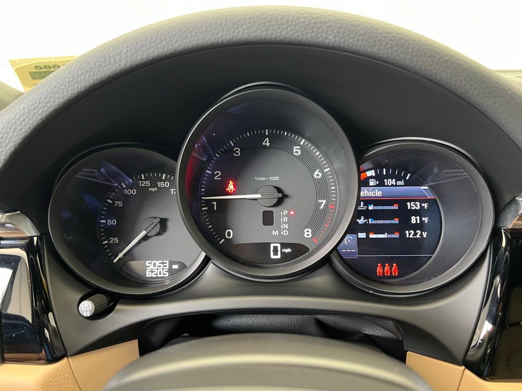 2025 Porsche Macan  10