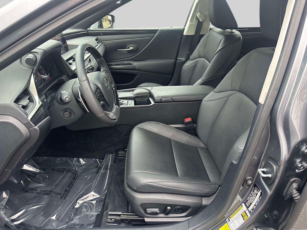 used 2021 Lexus ES car, priced at $34,495