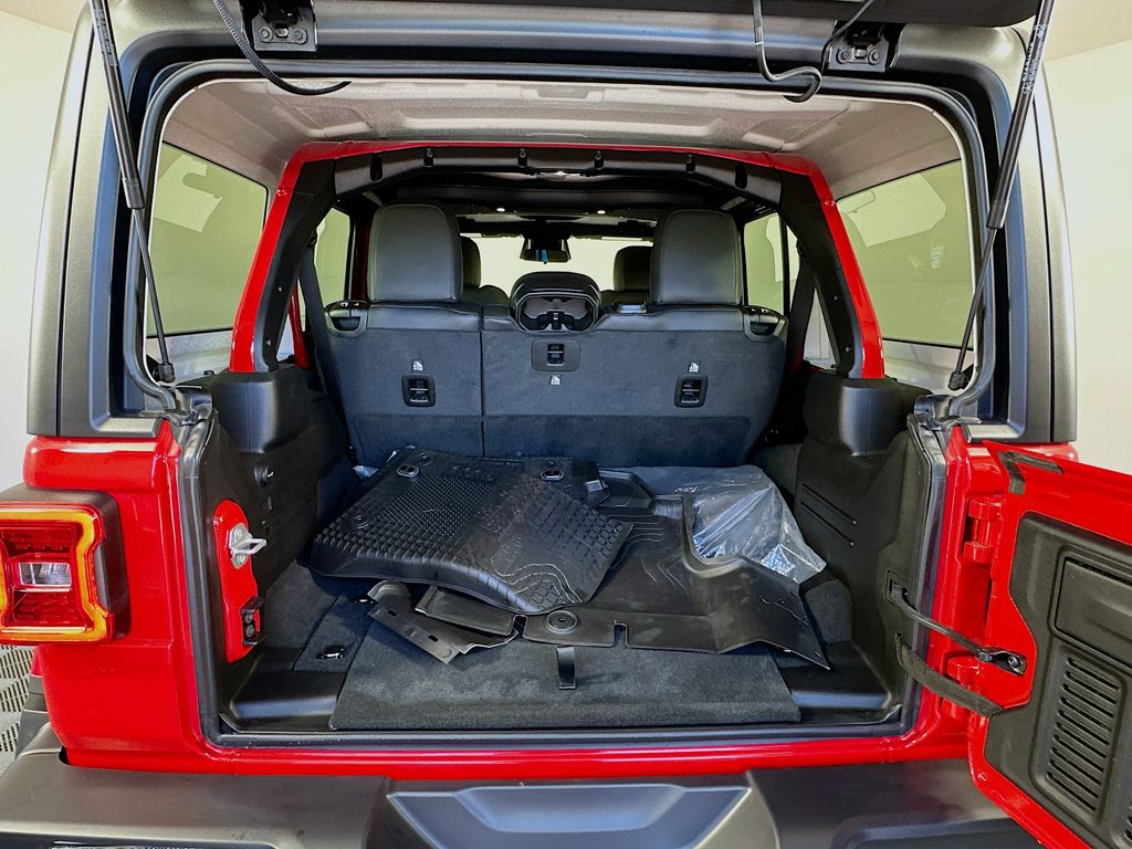 Thumbnail: 2026 Jeep Wrangler - 25