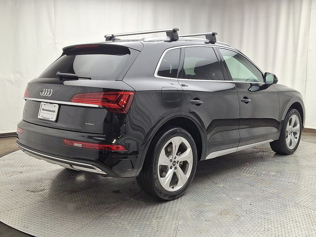 Thumbnail: 2021 Audi Q5 - 4