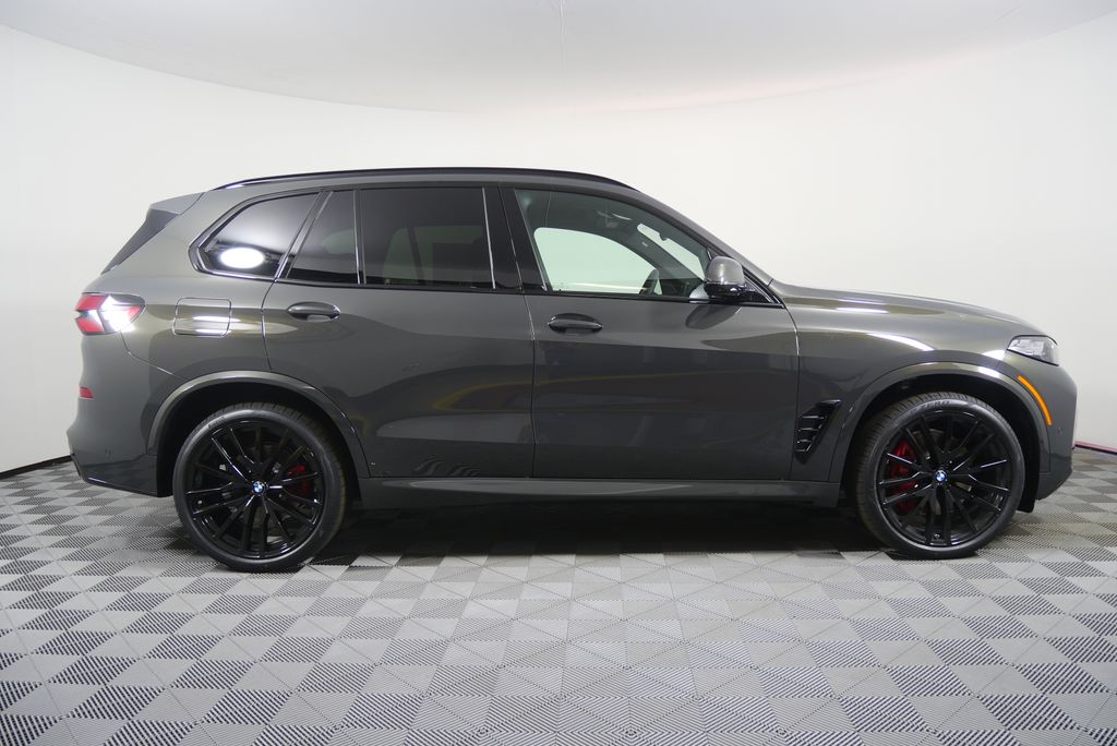Thumbnail: 2026 BMW X5 - 2