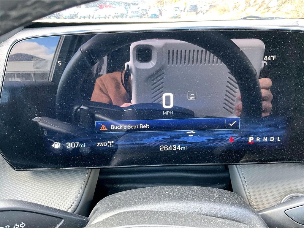2025 Chevrolet Equinox — photo 24