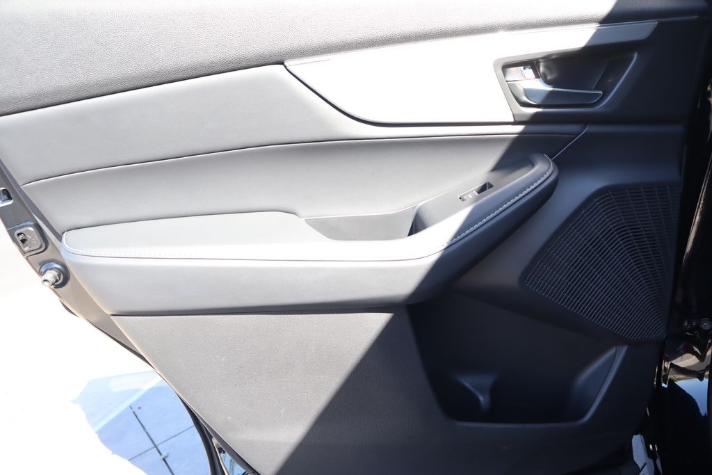 Thumbnail: 2023 Acura MDX - 26