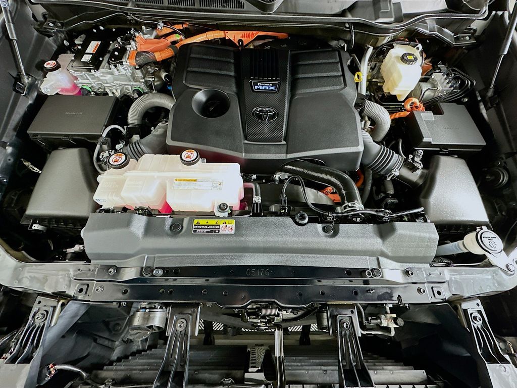 Thumbnail: 2024 Toyota Sequoia - 32