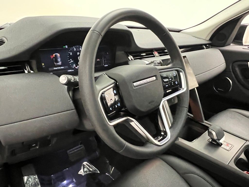 Thumbnail: 2024 Land Rover Discovery Sport - 24