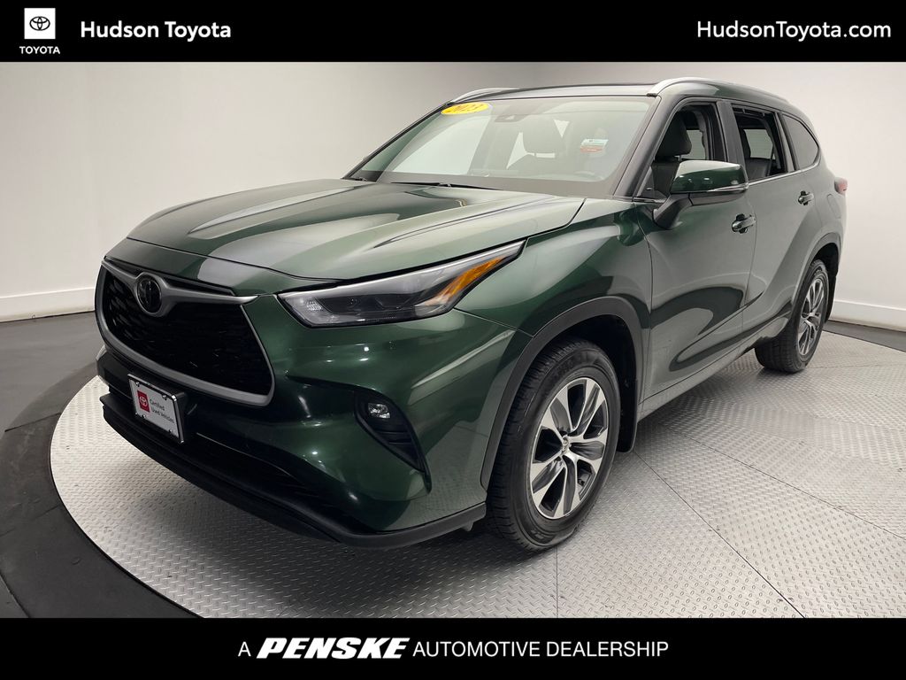 2023 Toyota Highlander XLE -
                Jersey City, NJ