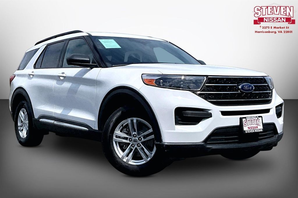 Oxford White 2020 Ford Explorer XLT AWD SUV / Crossover All-Wheel Drive Automatic