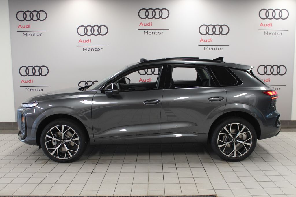 Thumbnail: 2026 Audi Q3 - 3